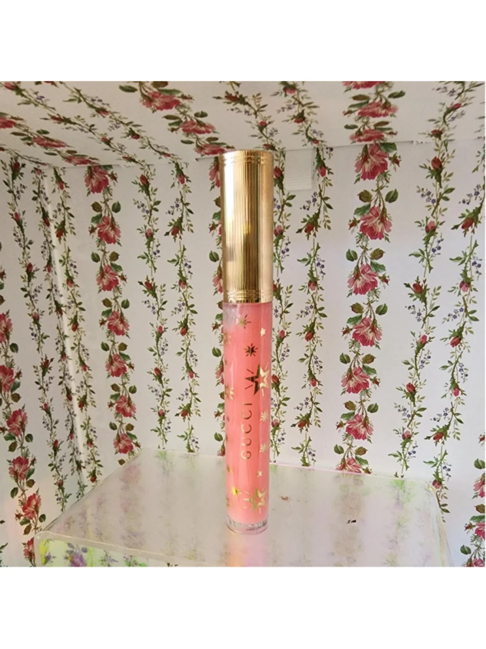 Gucci Pink Lip Gloss with Gold Stars #glam #luxury